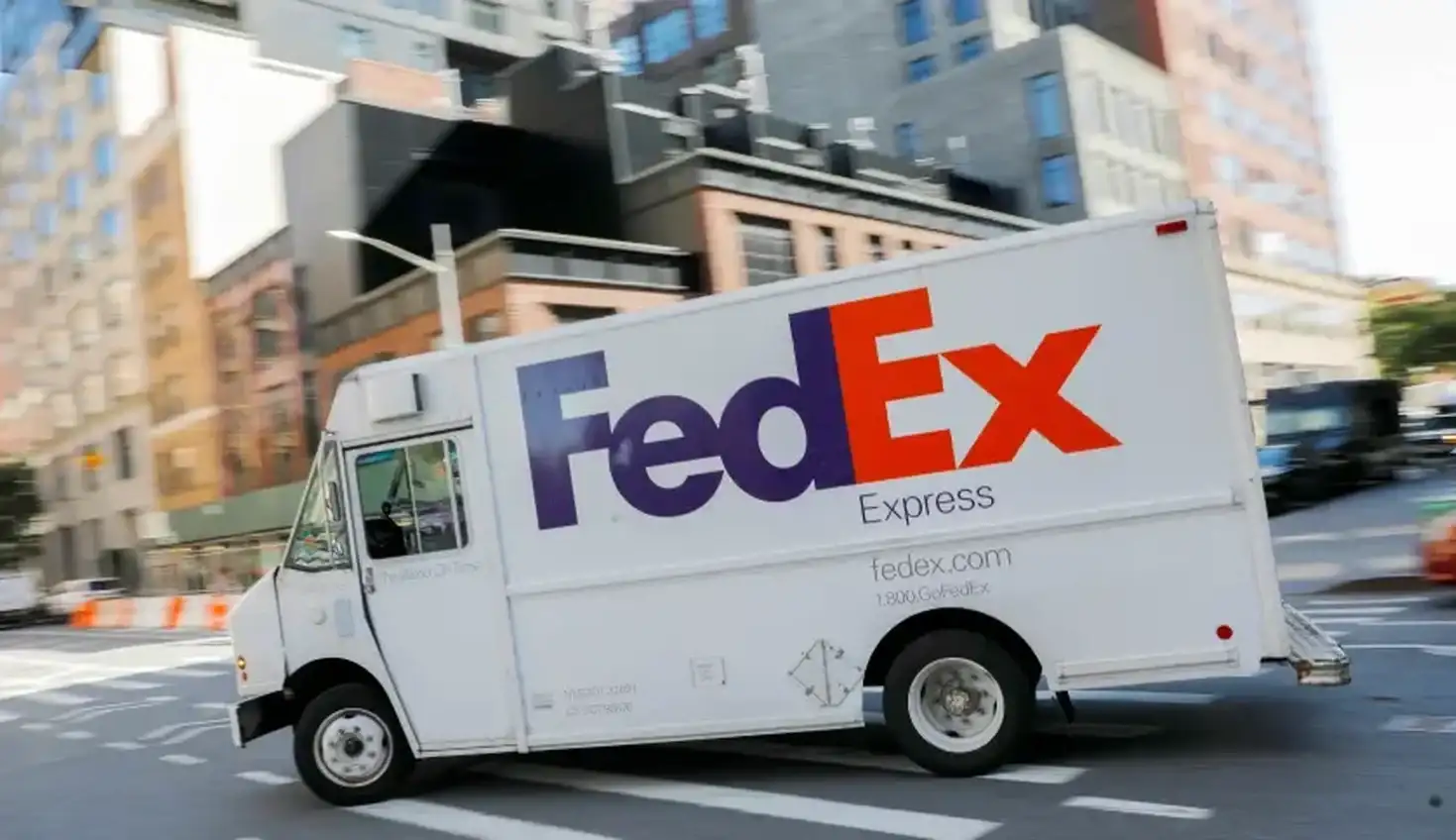 FedEx abre vagas para Motorista e Assistente de Operação Logística